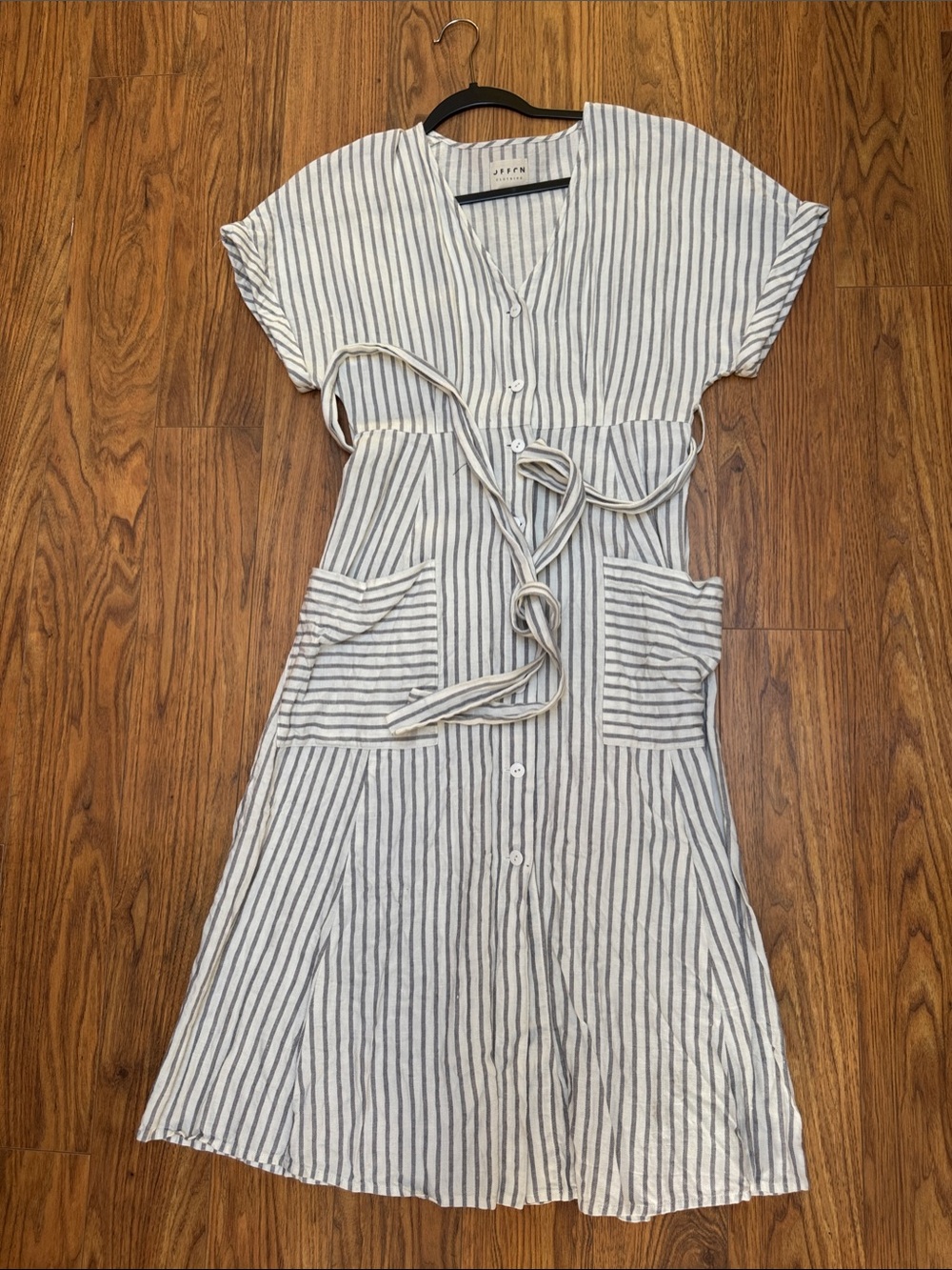 Linen Striped Button-Front Midi Dress with Tie Waist - White & Gray